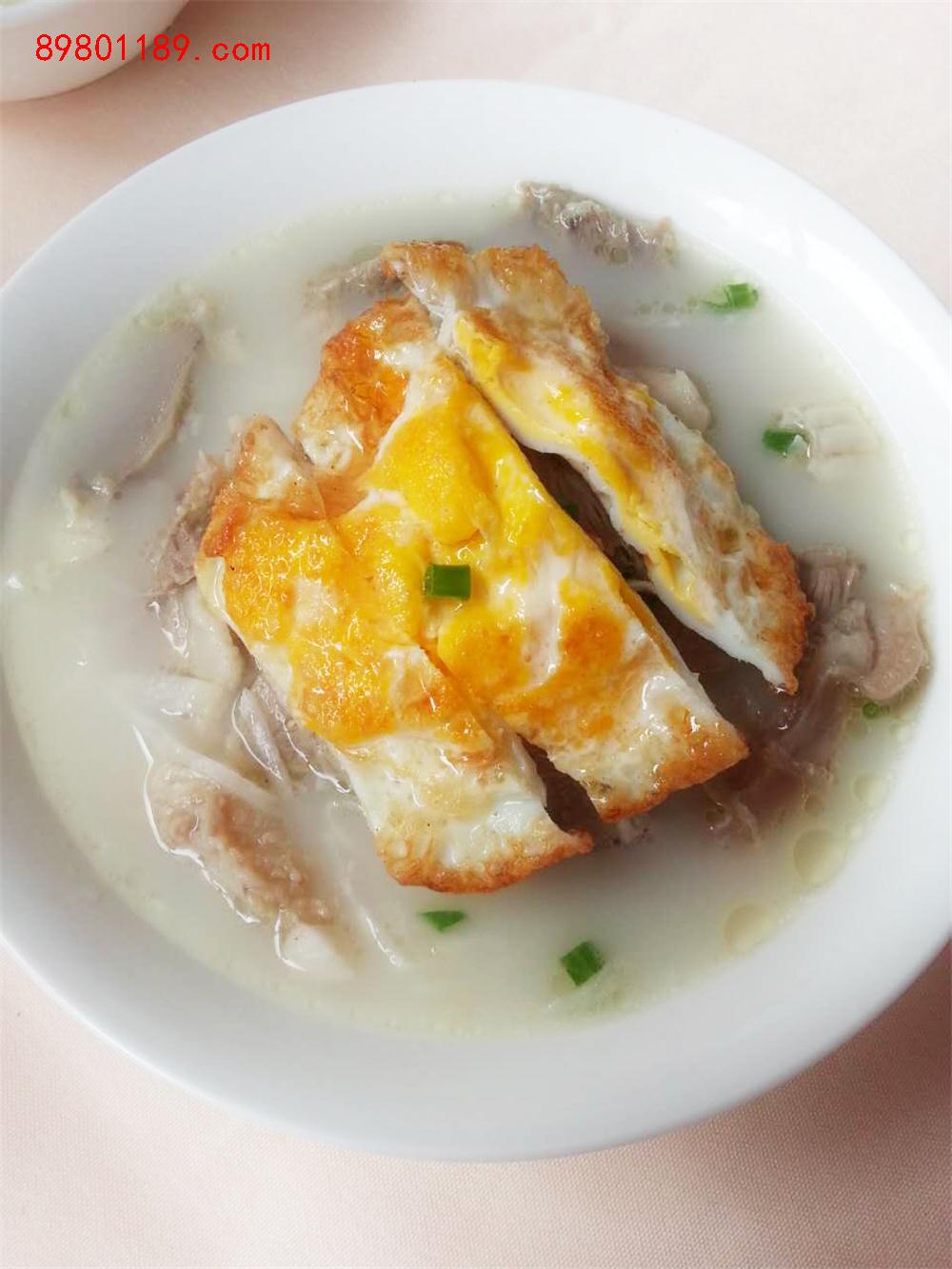 荷包蛋煮肉片
