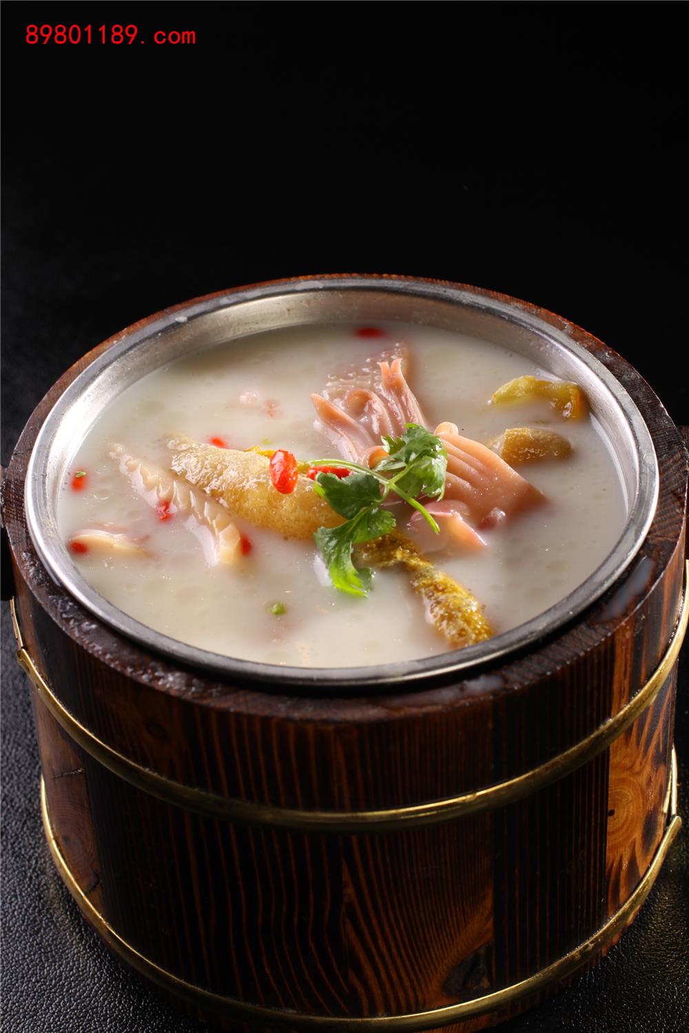 三鲜水滑鸡