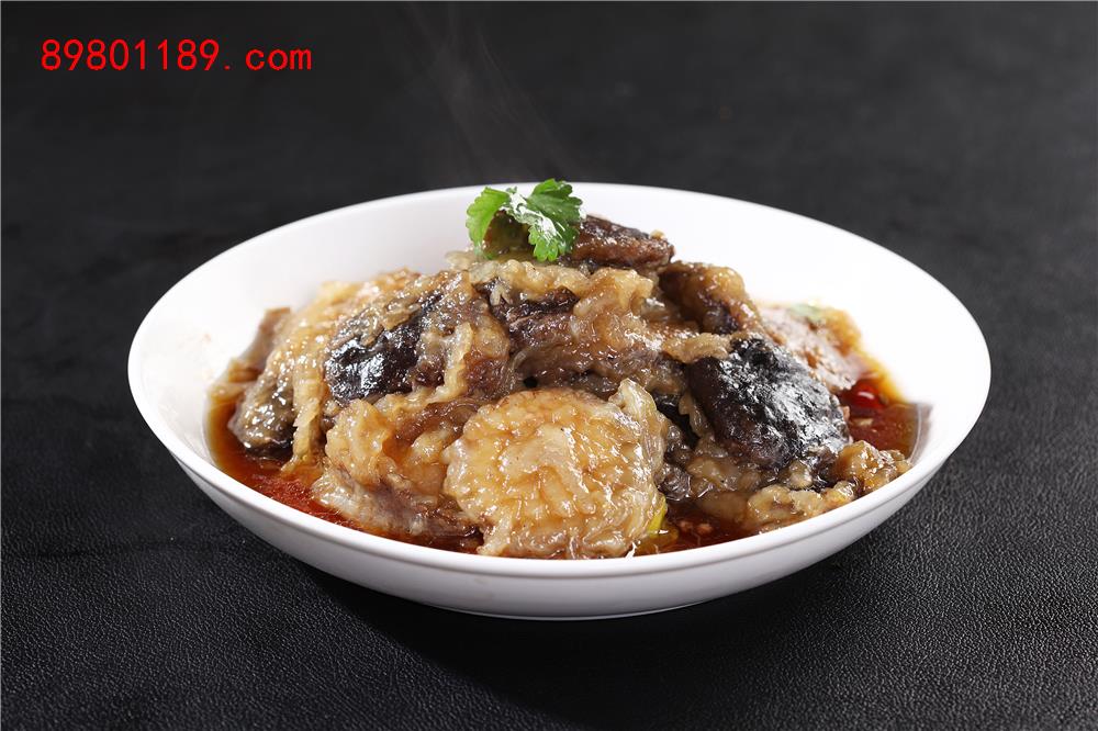 菌菇扣鹿肉