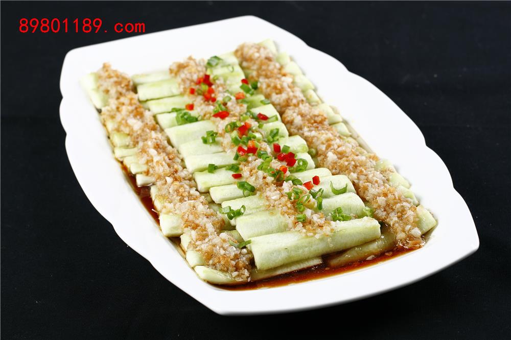 金银蒜蒸丝瓜