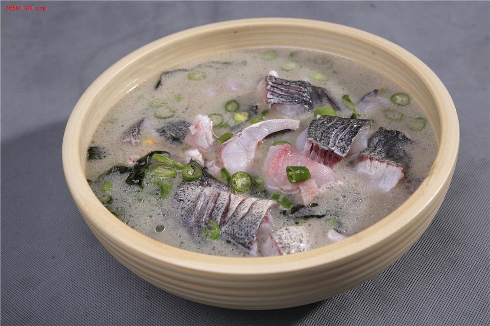 青椒焖鱼块