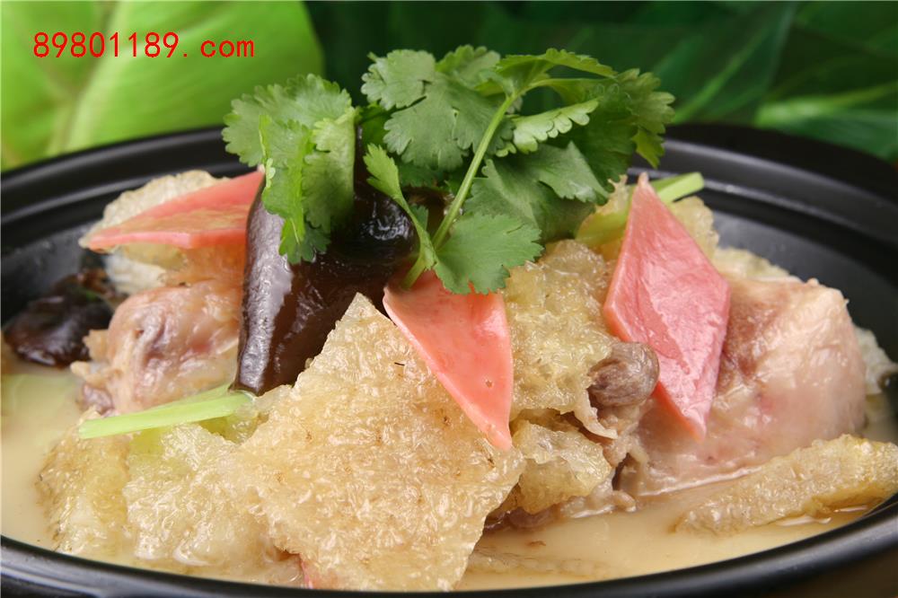 三鲜骨汤肉皮