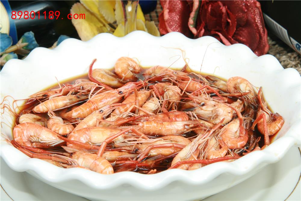 传统热吃河虾