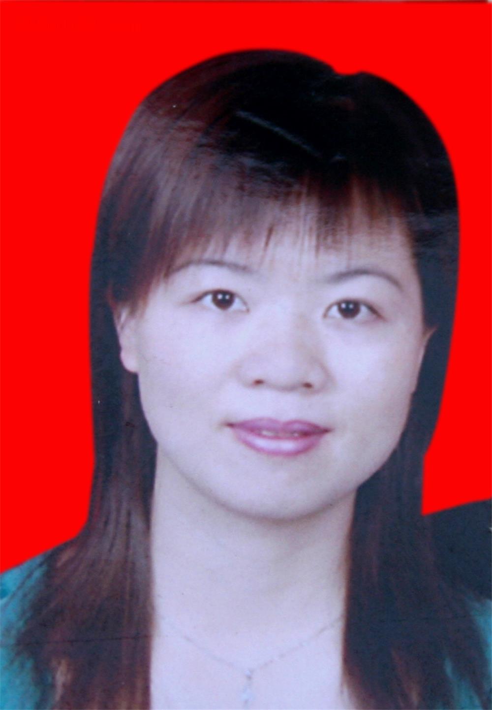 何少玲