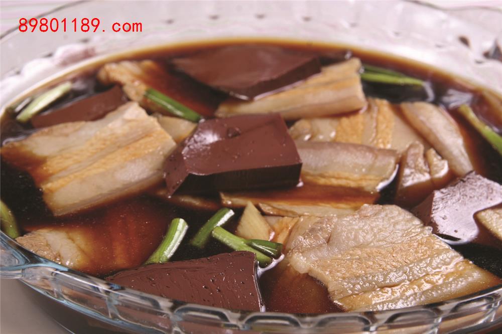 农家猪血烧肉