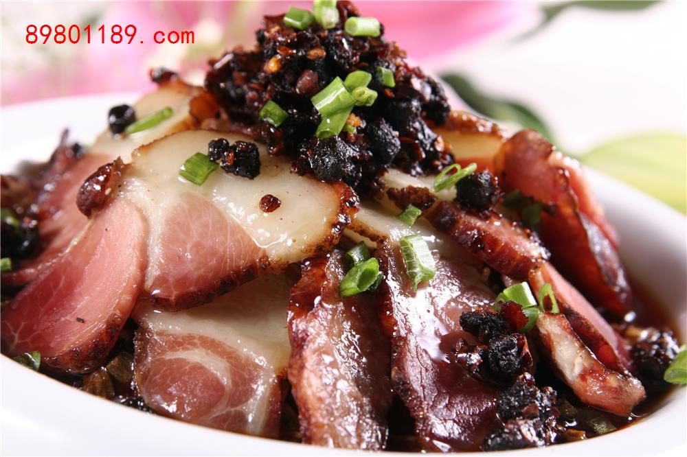 农家酱肉蒸熏肠