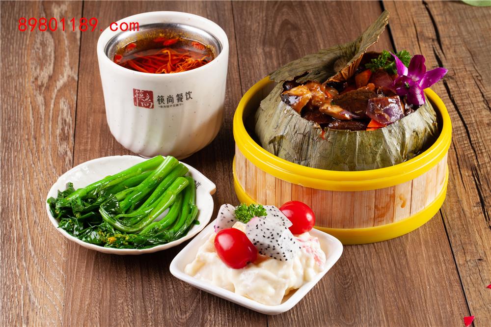 冬菇排骨荷叶饭