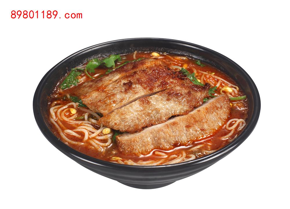 冬阴功猪扒米粉