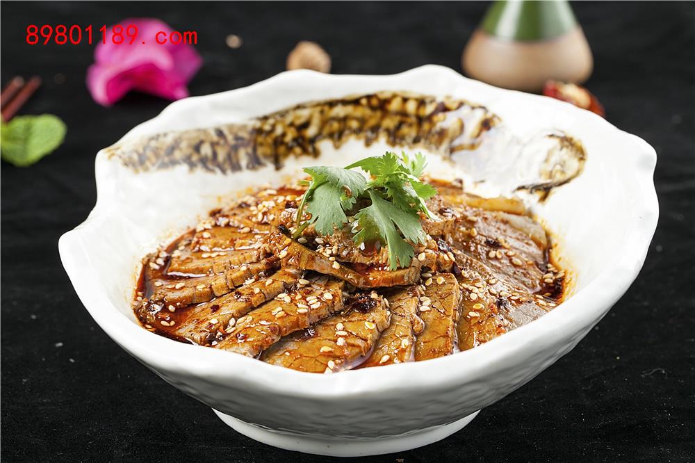 凉拌牛肉-