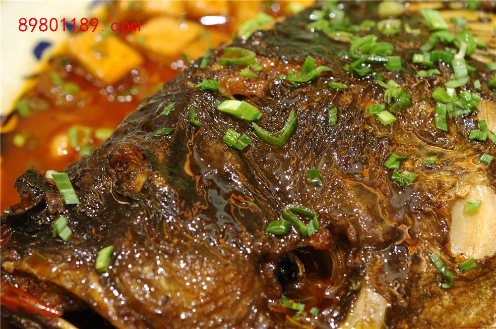 千岛湖鱼头烧豆腐