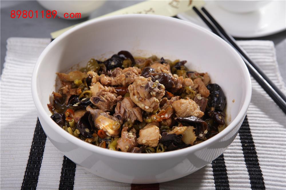 卜椒炒土鸡