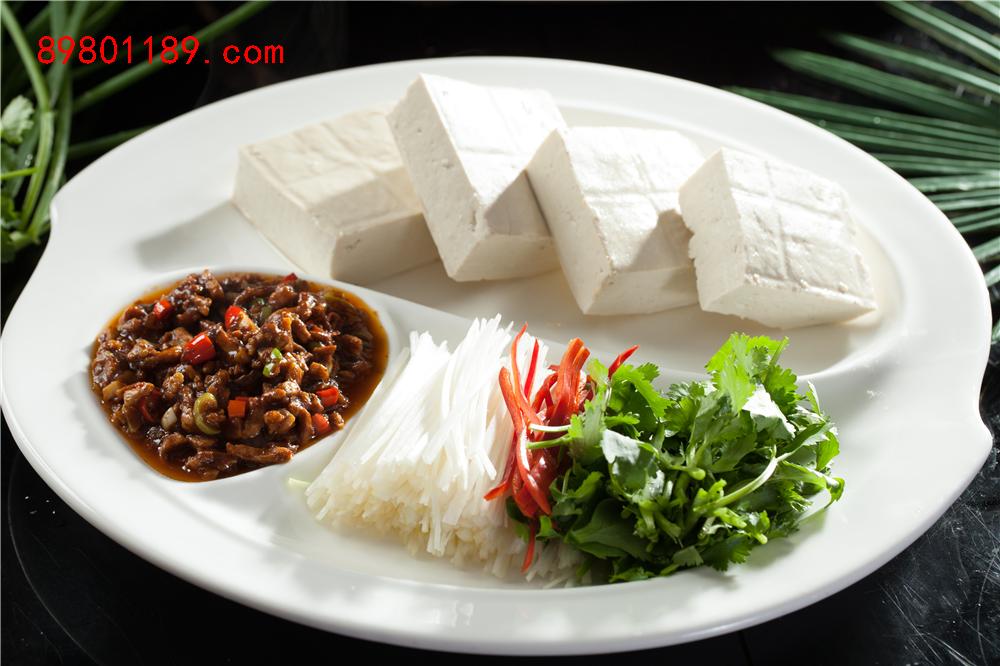 卤水蒸豆腐