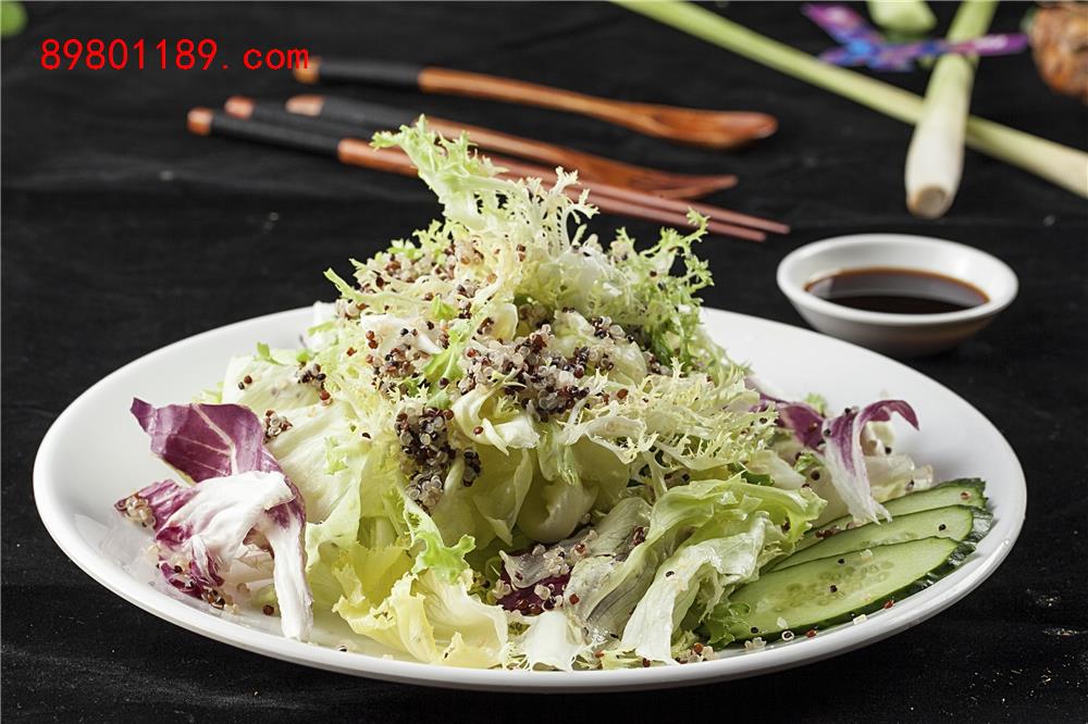 印伽藜麦杂菜配梅子酱油-
