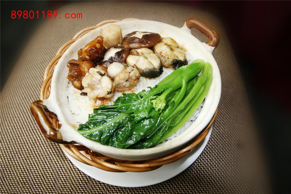 原味八宝煲仔饭