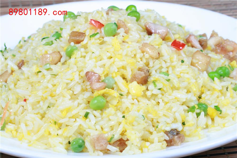 咸鱼鸡粒炒饭