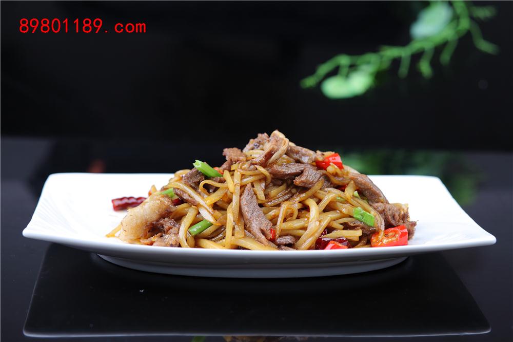 土豆丝炒拆骨肉