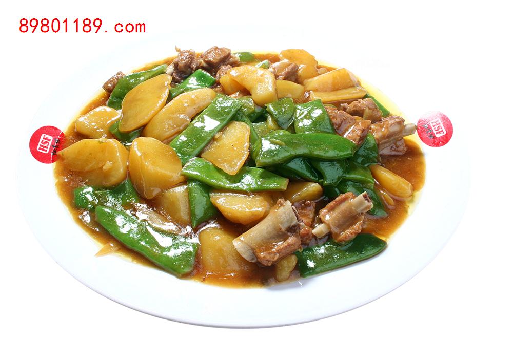 土豆排骨炖油豆角