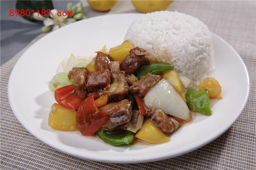 土豆排骨饭