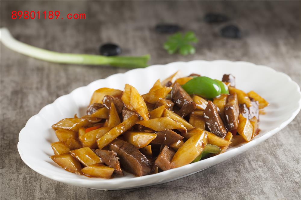 土豆烧牛肉