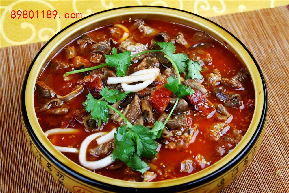 土豆粉炖牛杂