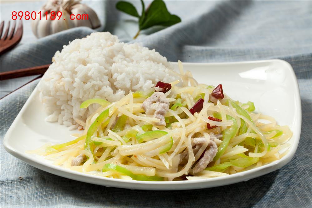 土豆肉丝饭-