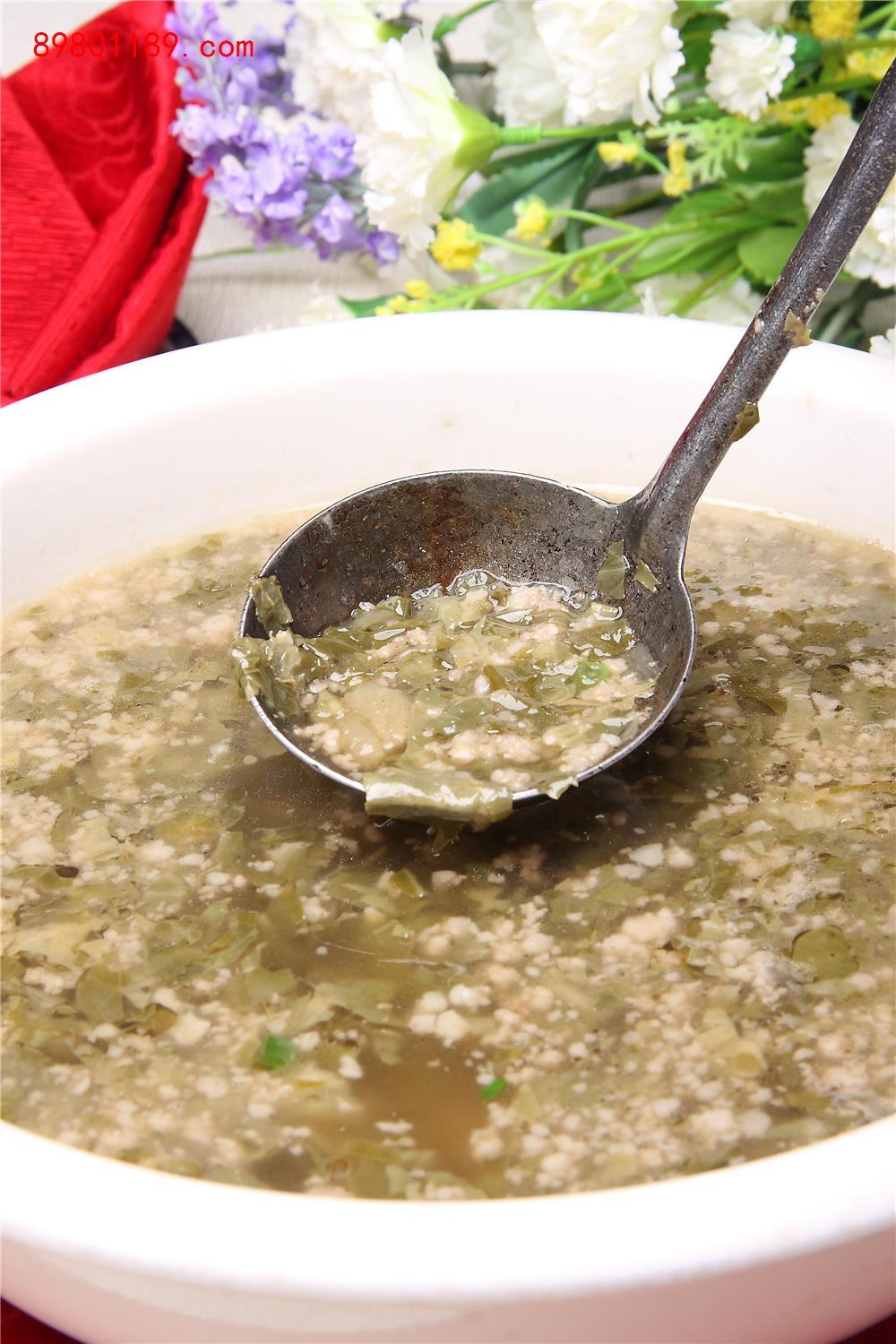 坛子腌菜肉沫汤---
