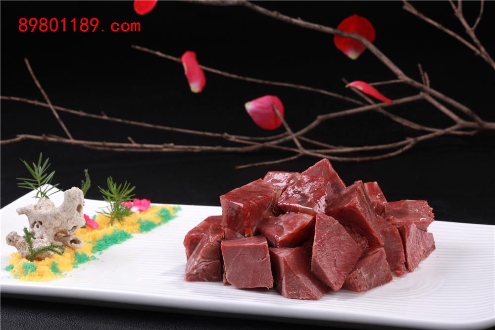 大块牛肉