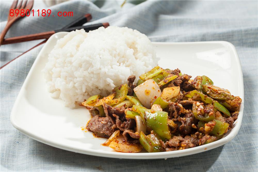 孜然牛肉饭-