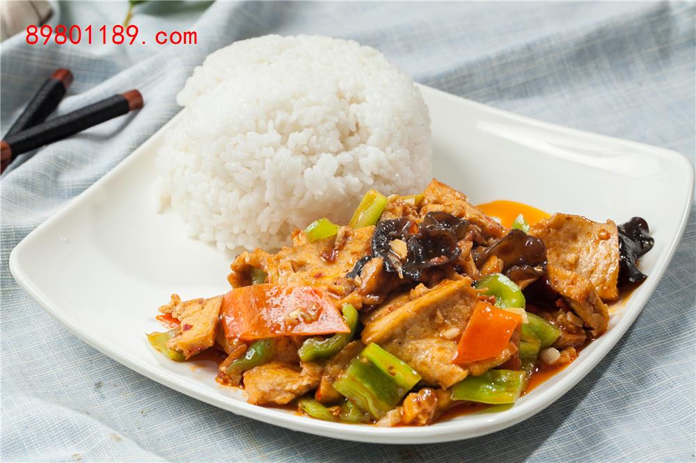 家常豆腐饭-