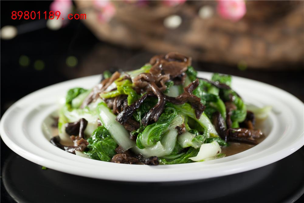 小白菜炒野山蘑