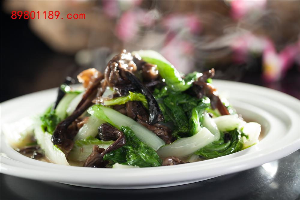 小白菜炒野山蘑