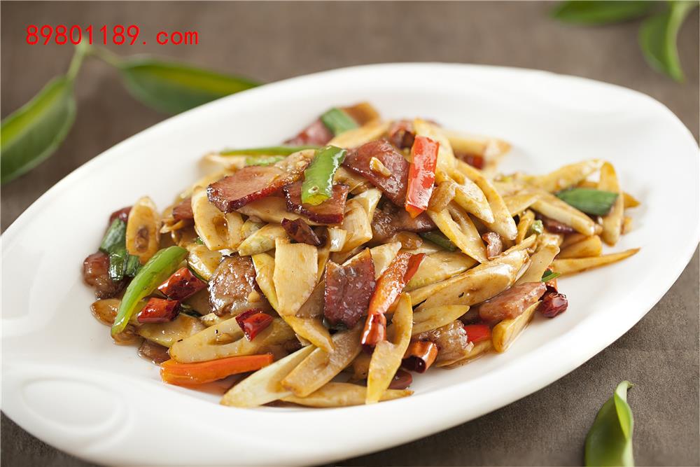 小笋炒腊肉
