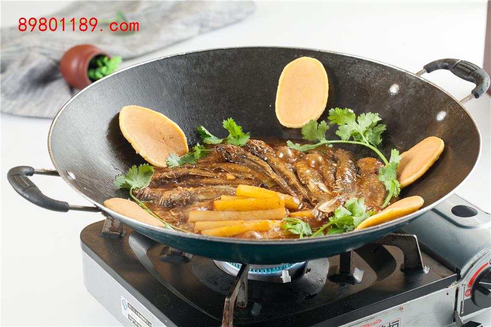 小黄鱼焖土豆条-