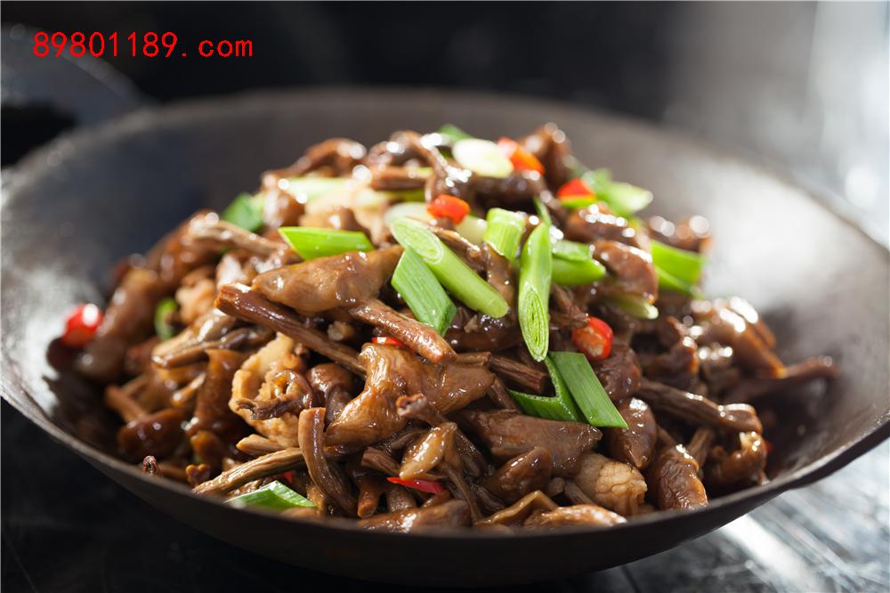 干锅滑子菇