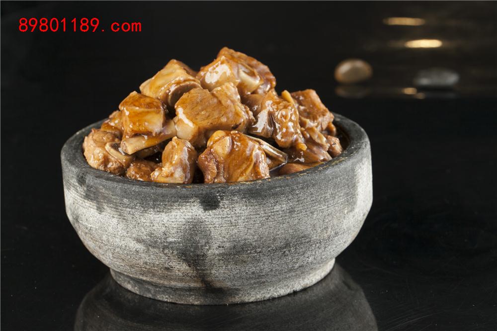 招牌石锅鲍汁排骨饭