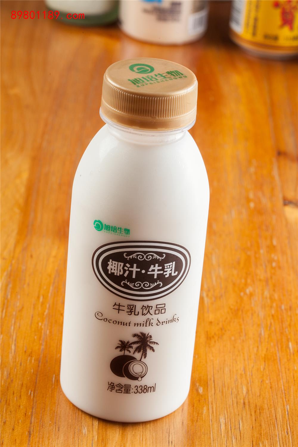 椰汁牛乳-