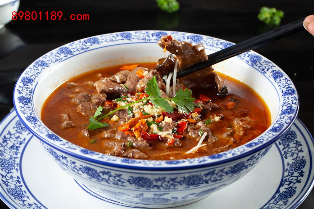 水煮牛肉（）