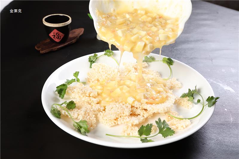海鲜豆腐锅粑