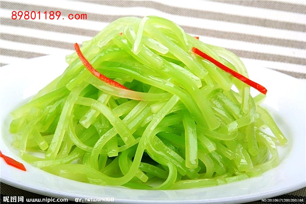 清炒莴笋丝元