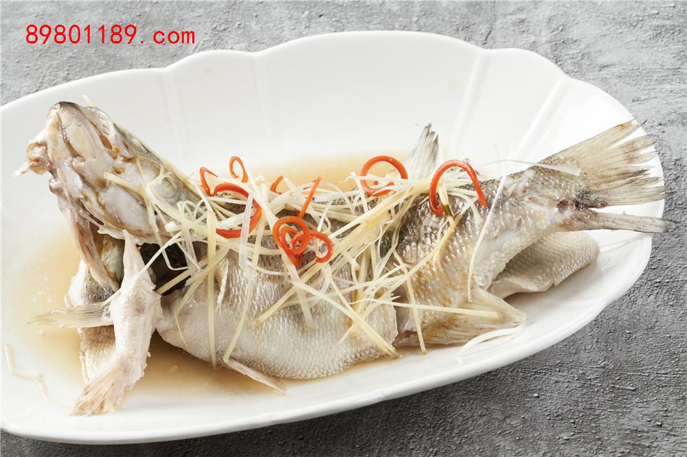 清蒸鲈鱼-