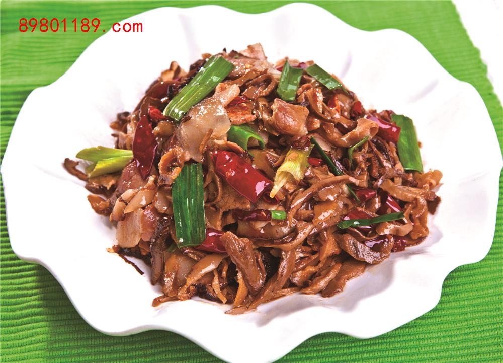 烟笋炒腊肉元