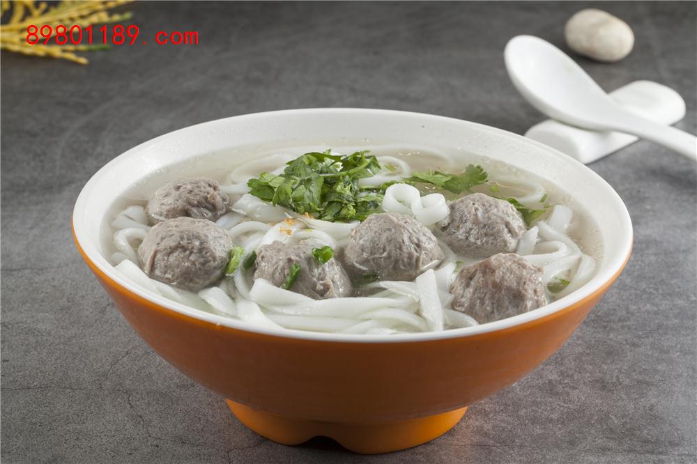 牛肉丸汤河粉-