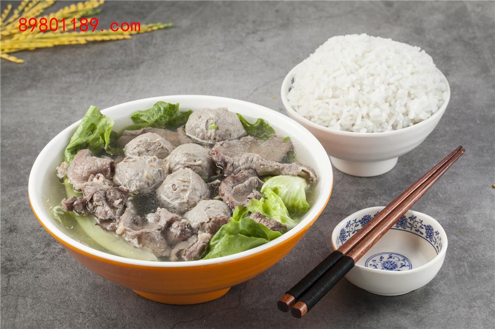 牛肉汤+牛丸汤+饭-
