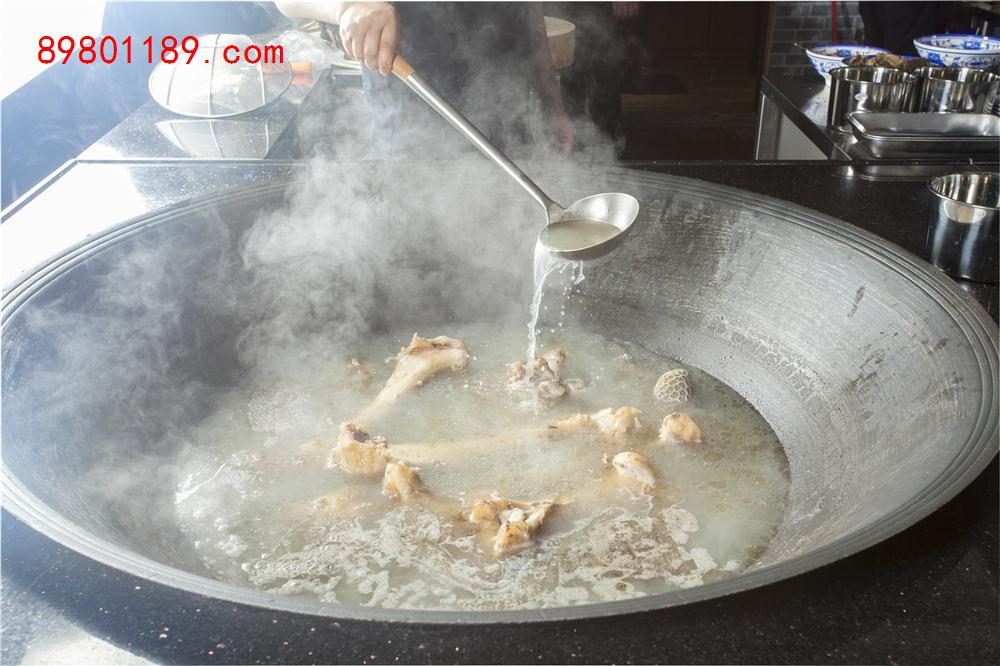 牛骨汤-