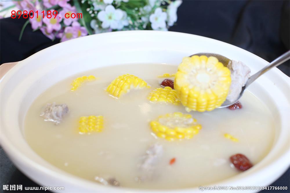 玉米排骨汤