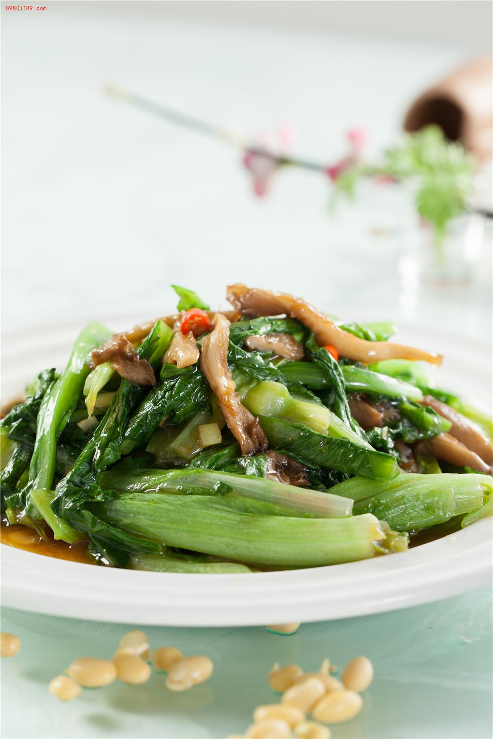 珍菌油麦菜