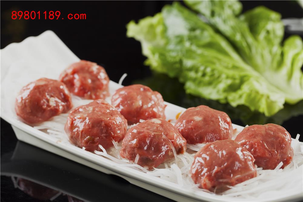 生牛肉丸