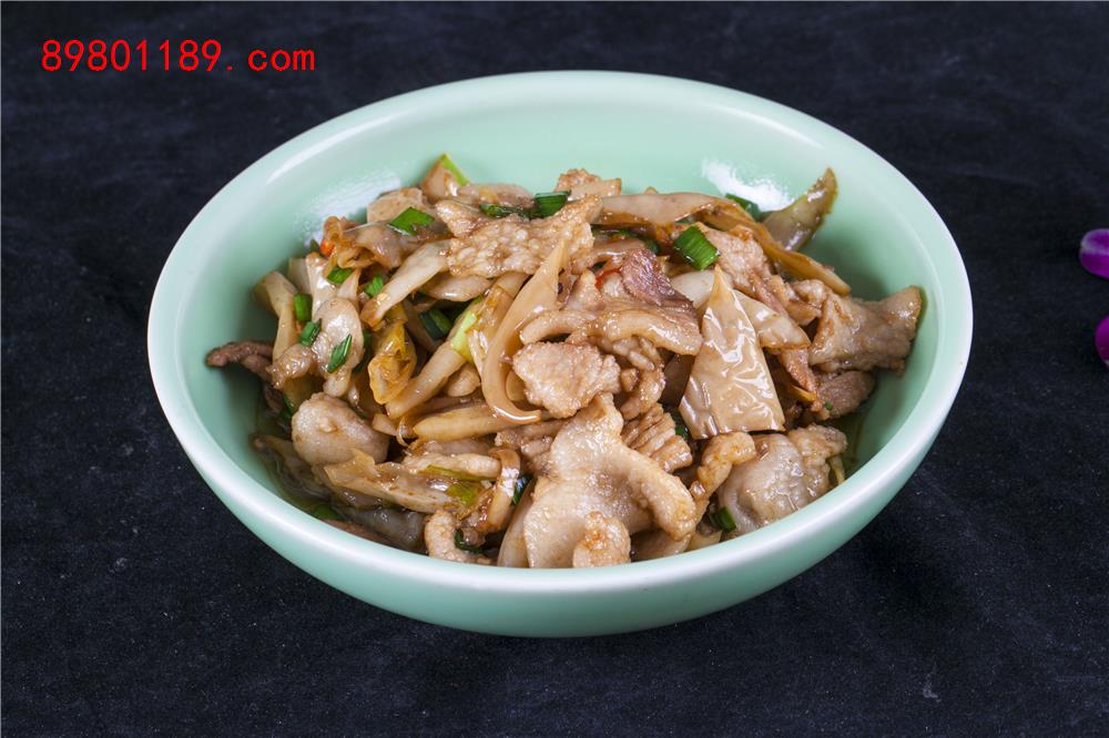 白辣椒炒肉