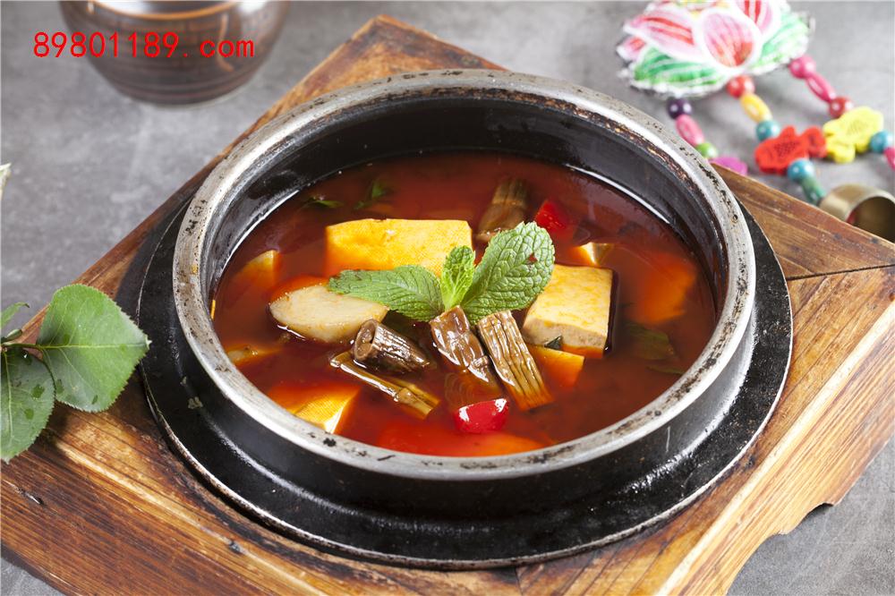 石锅石屏豆腐-