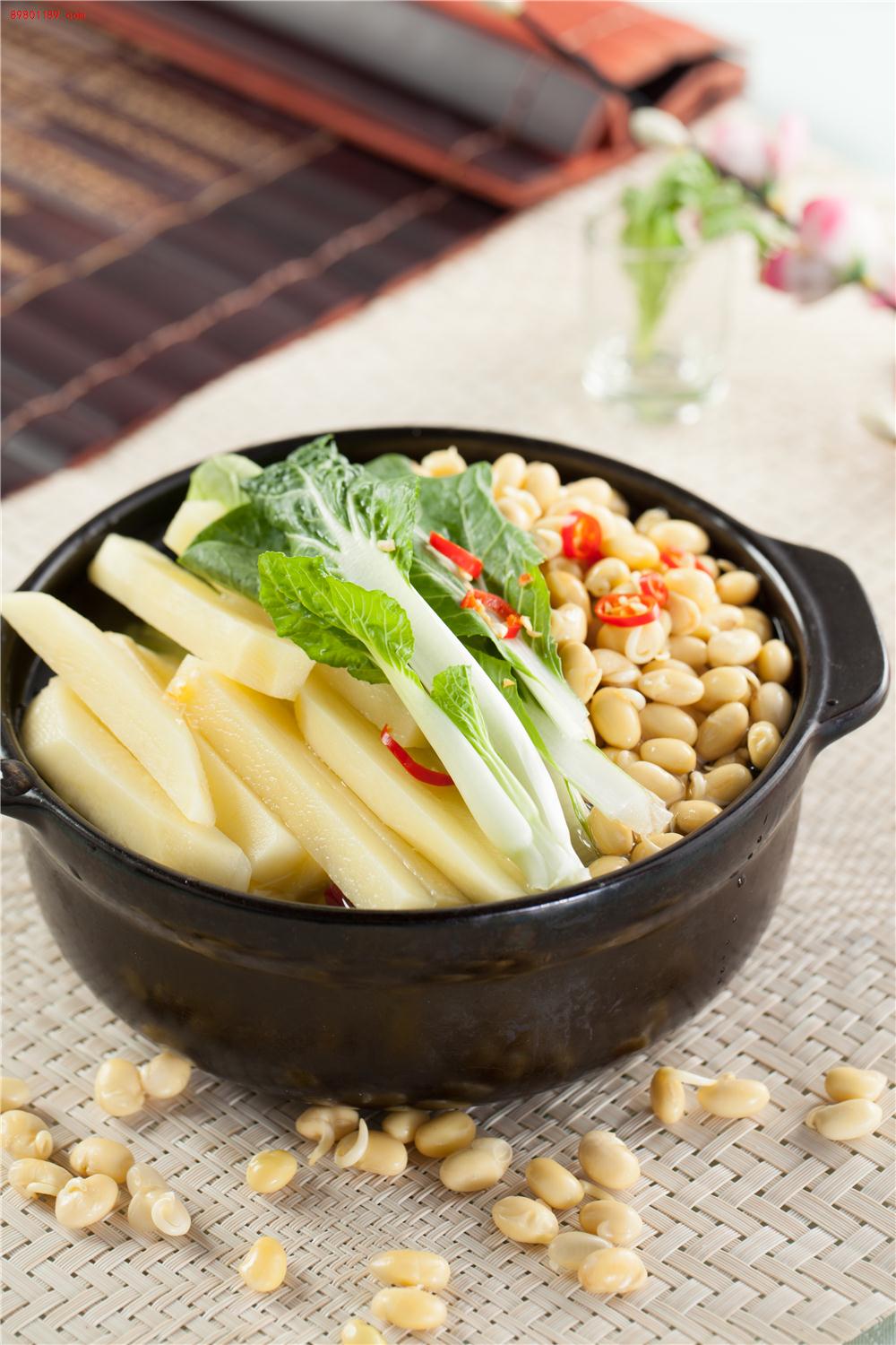 砂锅小白菜土豆条